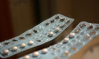 女性吃完紧急避孕药出血怎么办?