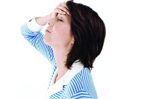 来月经偏头痛怎么办_飞华健康网