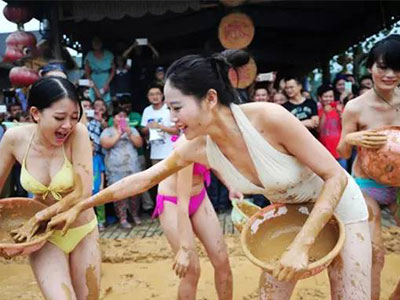 男人福利:美女赤身裸体泥浆大战 - syg435896545 - syg435896545的博客 两性