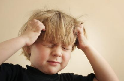 儿童不明原因的偏头痛是怎么引起的