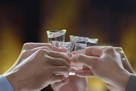 如何健康饮酒，饮酒时需要注意什么？
