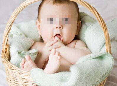 婴儿几个月能看人 oYYBAFanKHyAI6-YAABGHCZ7mGQ39.jpeg